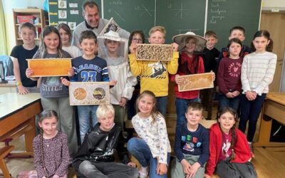 Imker zu Besuch – Čebelar na obisku